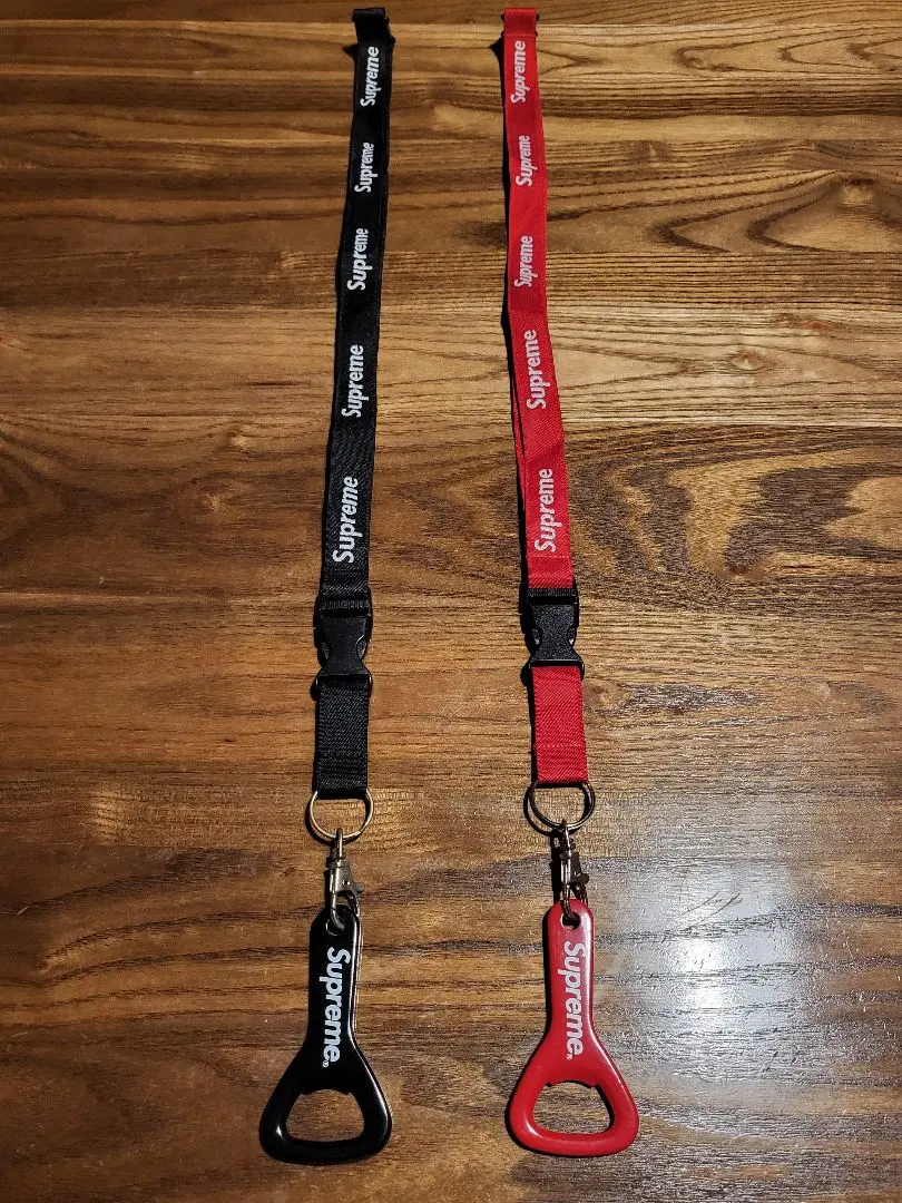 2025年最新】Supreme Bottle Opener Lanyardの人気アイテム - メルカリ