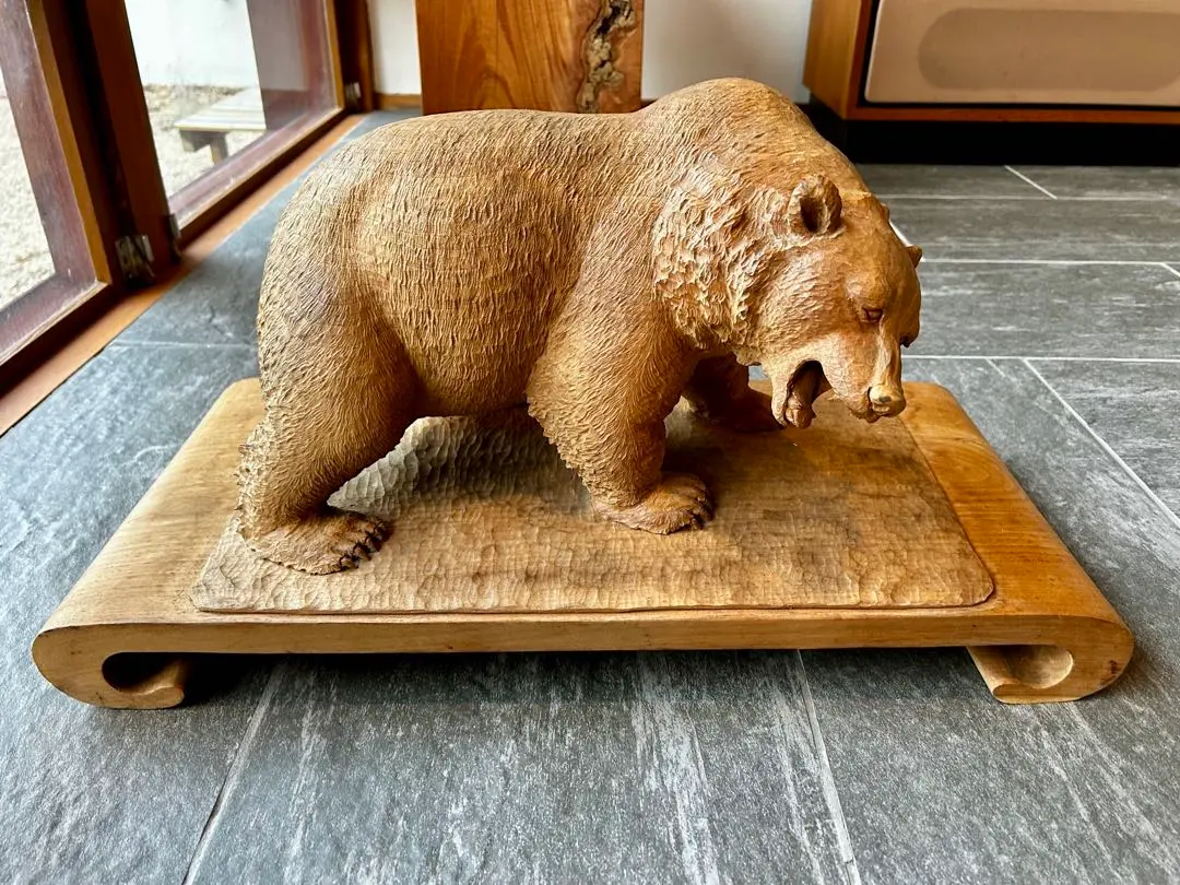 2026年最新】木彫りの熊 旭川の人気アイテム - メルカリ