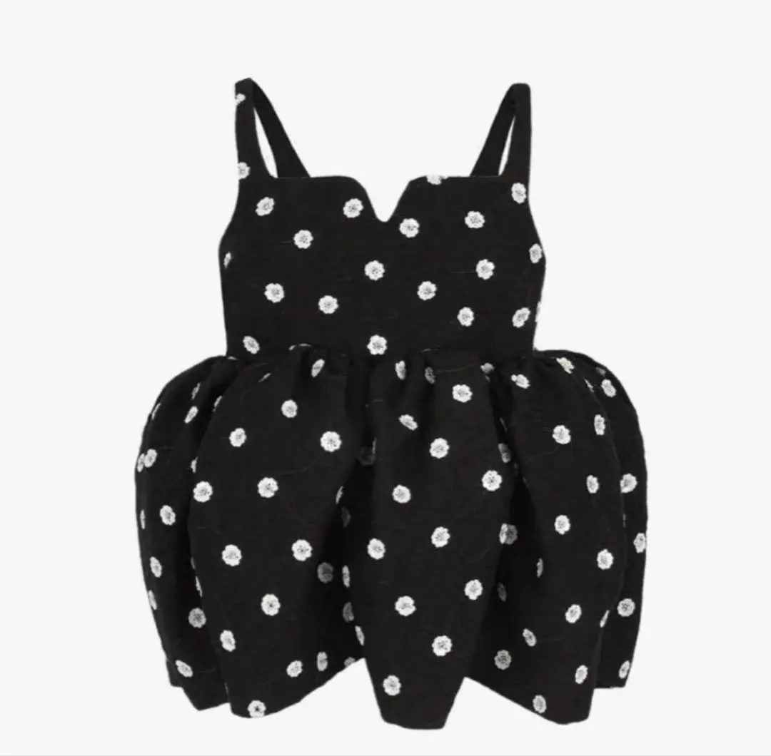 2026年最新】bibiy. bianca topの人気アイテム - メルカリ