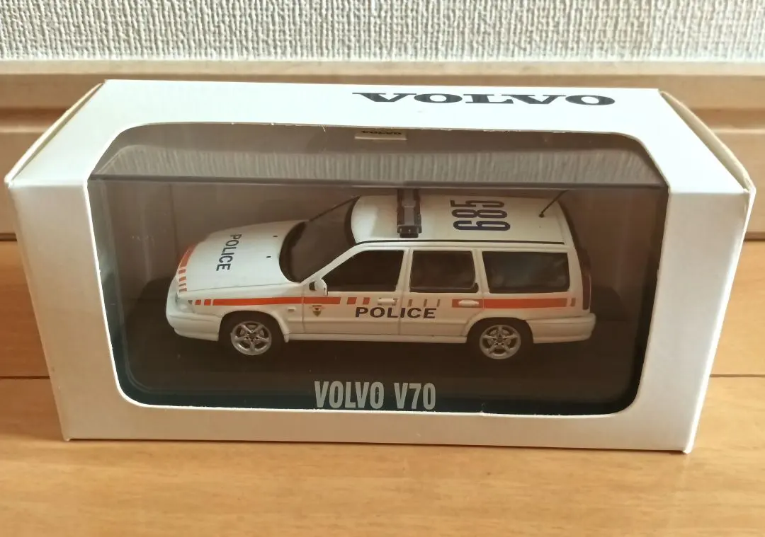 2026年最新】1/43 ボルボ V70の人気アイテム - メルカリ