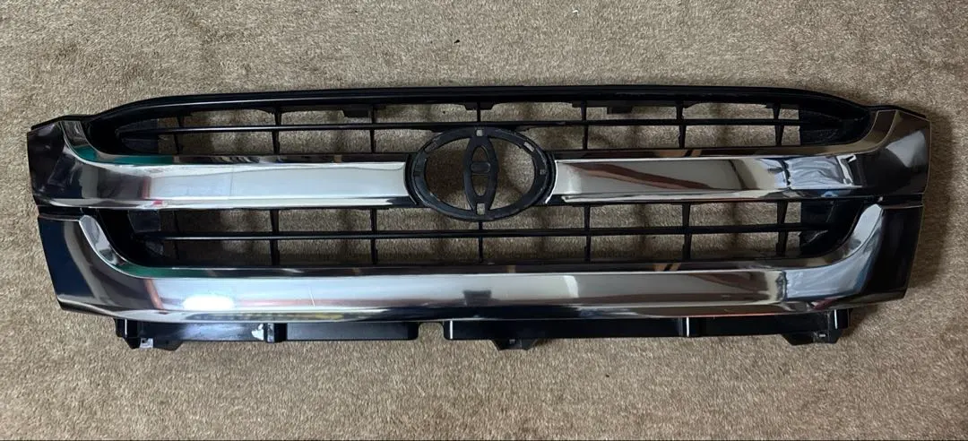 2026年最新】ハイラックス ダブルキャブの人気アイテム - メルカリ