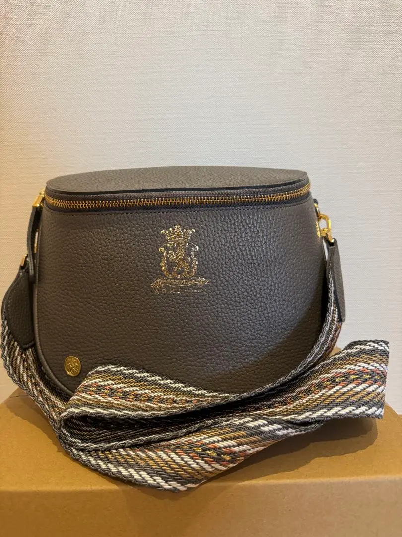 2026年最新】admj クロスボディバッグの人気アイテム - メルカリ