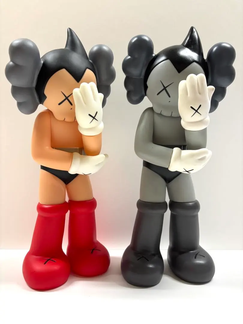 2026年最新】アトム KAWSの人気アイテム - メルカリ