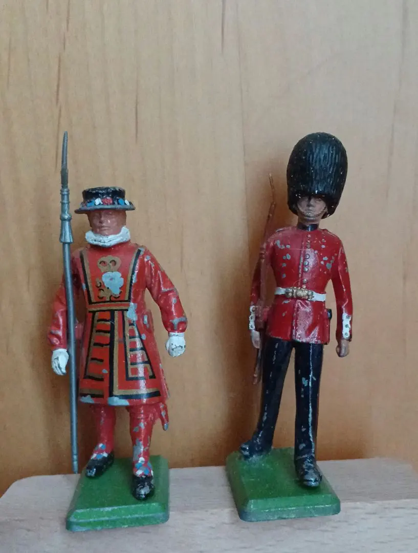 2026年最新】ブリテン社 フィギュアの人気アイテム - メルカリ