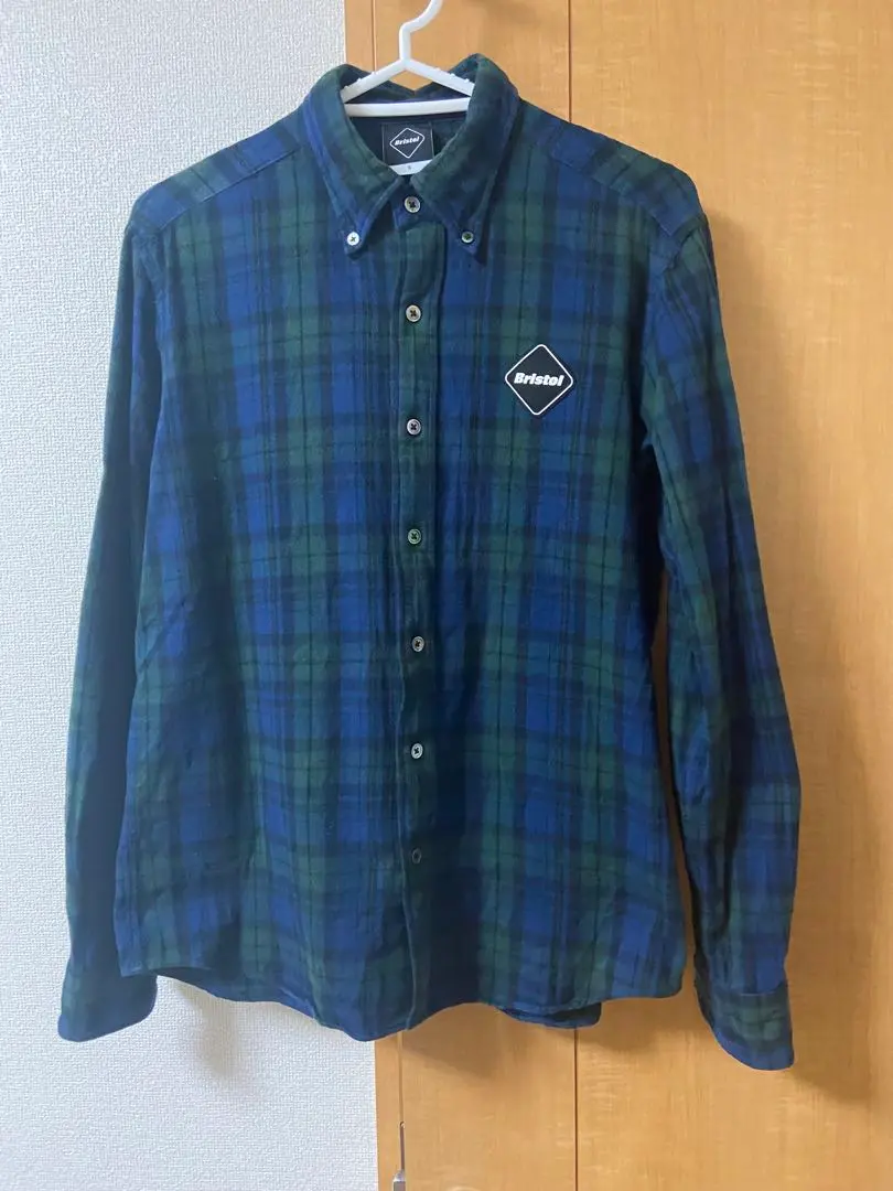 2026年最新】F.C.Real Bristol ネルシャツの人気アイテム - メルカリ