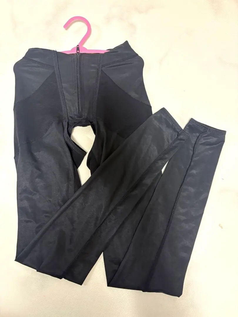 2026年最新】Amulet 着圧ソックス・着圧レギンスの人気アイテム - メルカリ