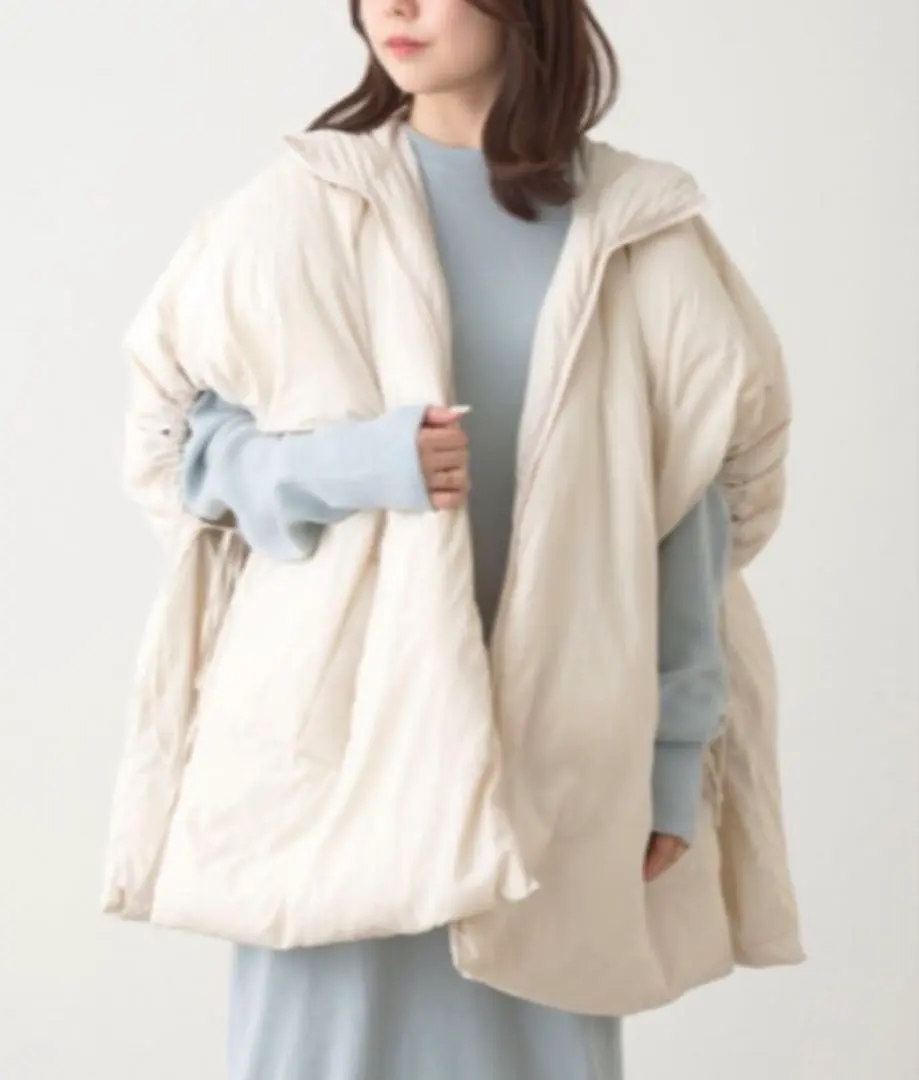 2026年最新】ミラオーウェン ダウンポンチョの人気アイテム - メルカリ