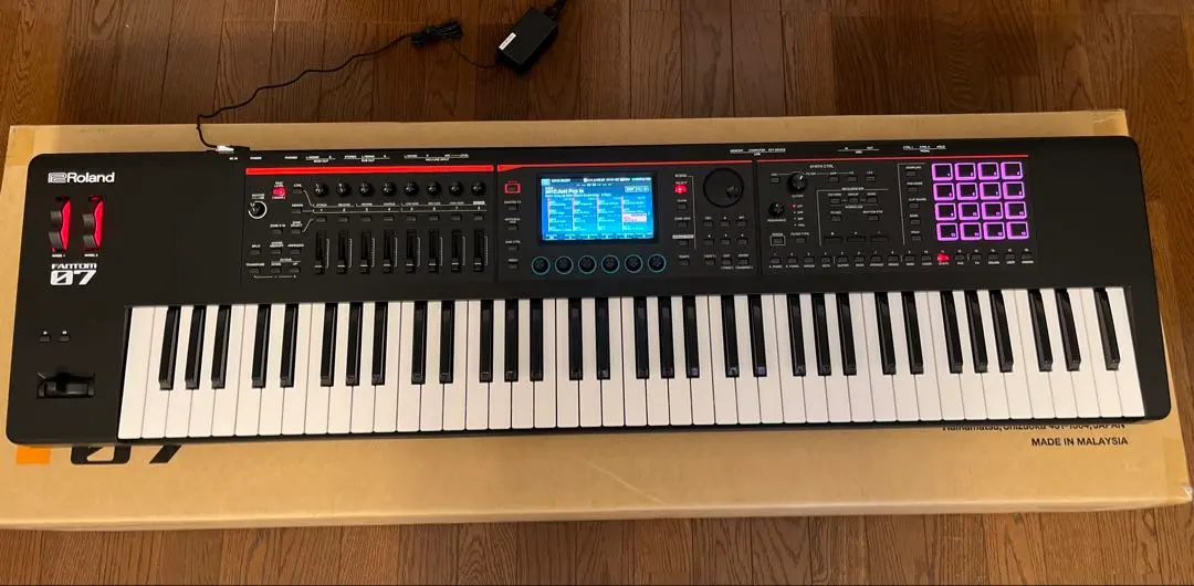 美品】Roland Fantom-07 純正ペダル、ケース、説明書付き R114659007