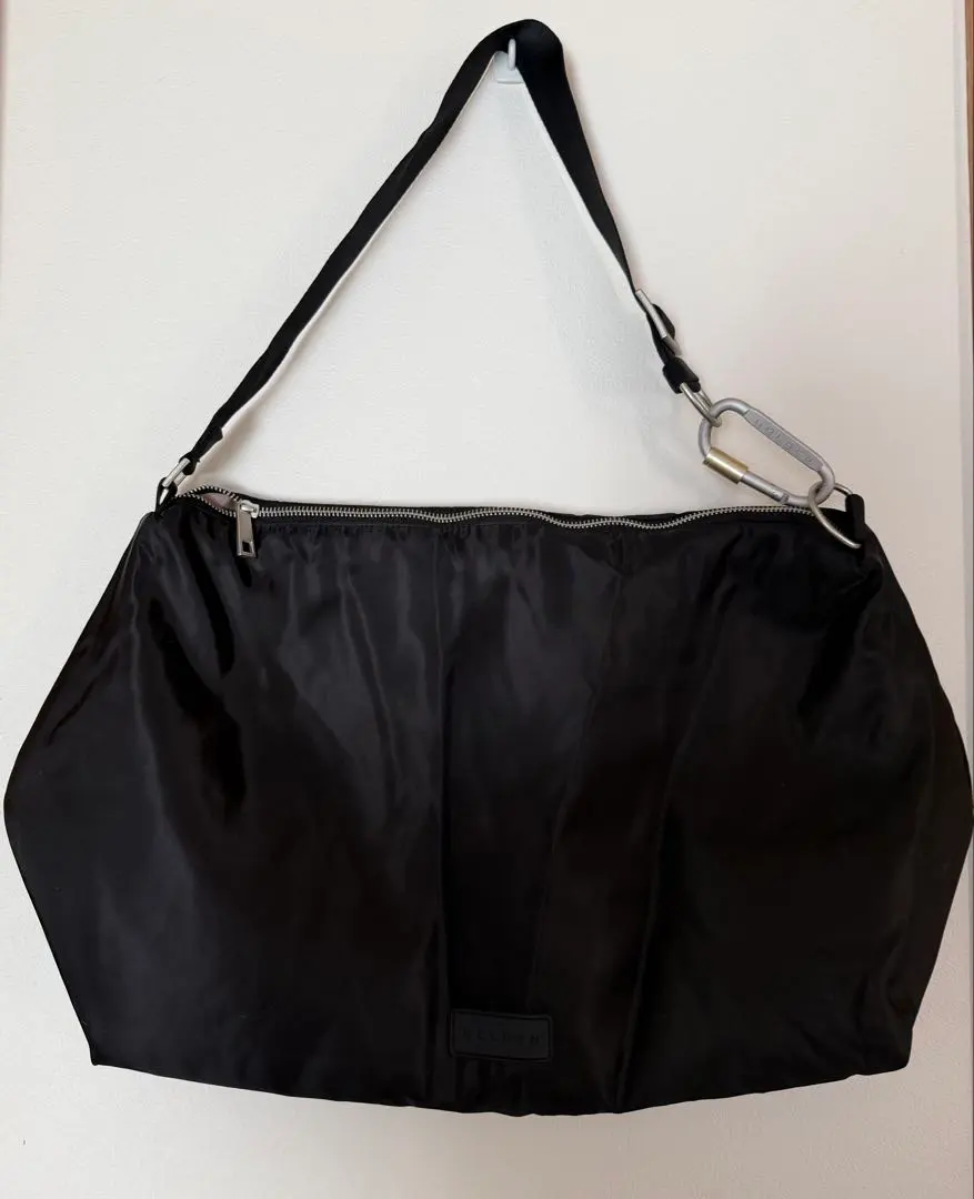 2026年最新】jungkook golden ショルダーバッグの人気アイテム - メルカリ