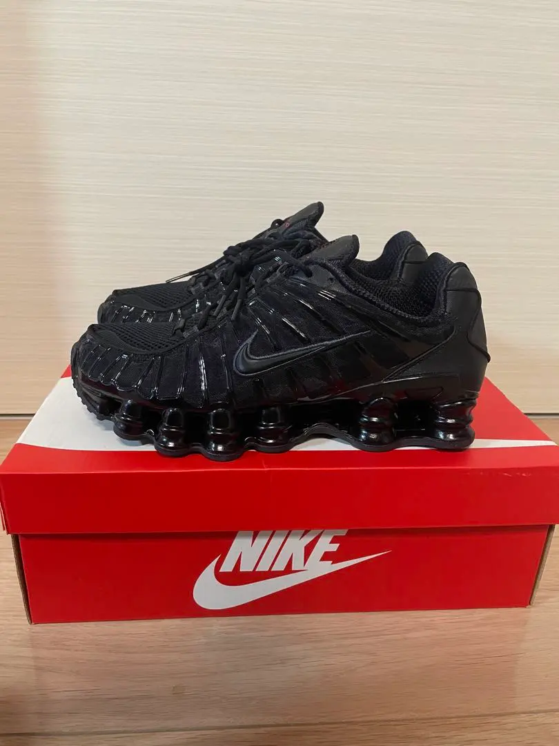 2026年最新】Nike shox tl ナイキショックス ブラック アンド マックス
