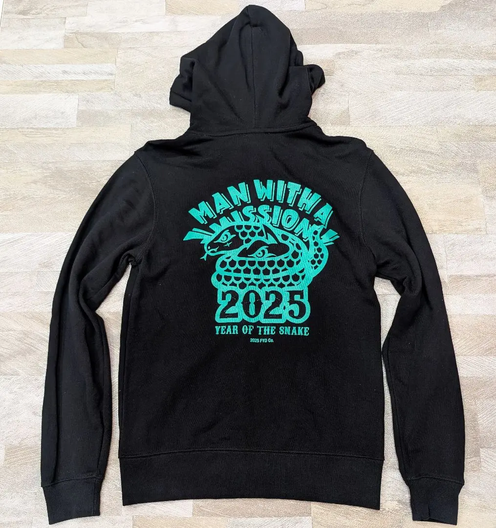 2026年最新】マンウィズ干支パーカーの人気アイテム - メルカリ