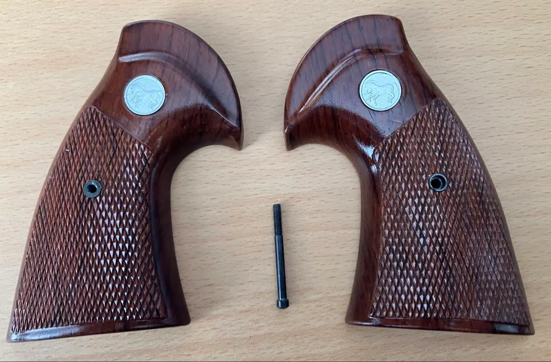 2026年最新】パイソン コルト グリップの人気アイテム - メルカリ