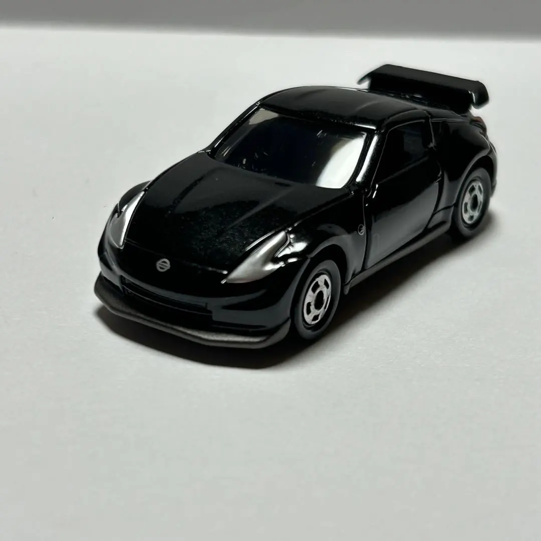 トミカNO.4トヨタクラウンパトカー(大阪・兵庫・京都)3台セット 黒箱