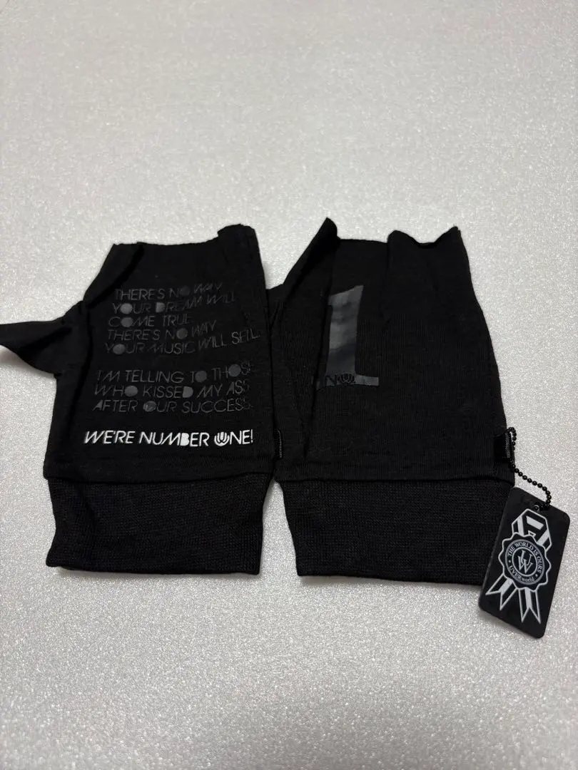 2026年最新】UverWORLD グローブ 初代の人気アイテム - メルカリ