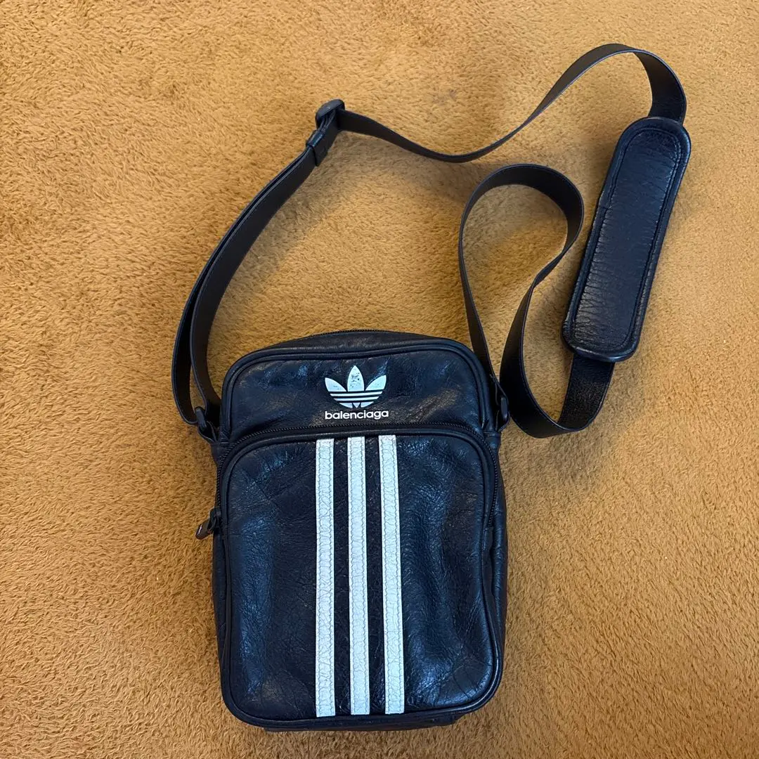 2026年最新】BALENCIAGA / ADIDAS バッグの人気アイテム - メルカリ