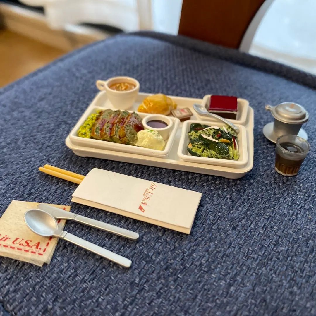 2026年最新】機内食トレーの人気アイテム - メルカリ