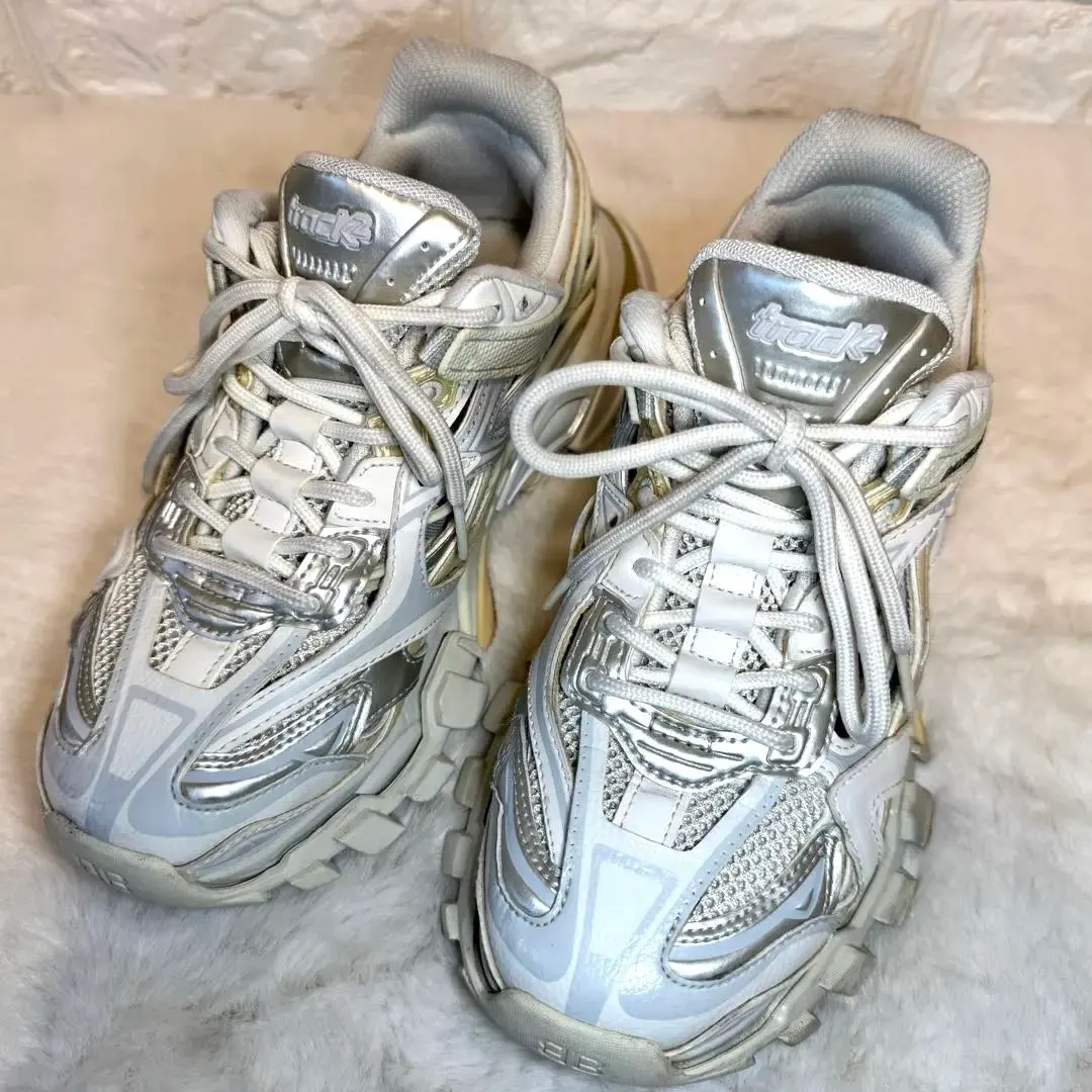 2026年最新】balenciaga track2の人気アイテム - メルカリ