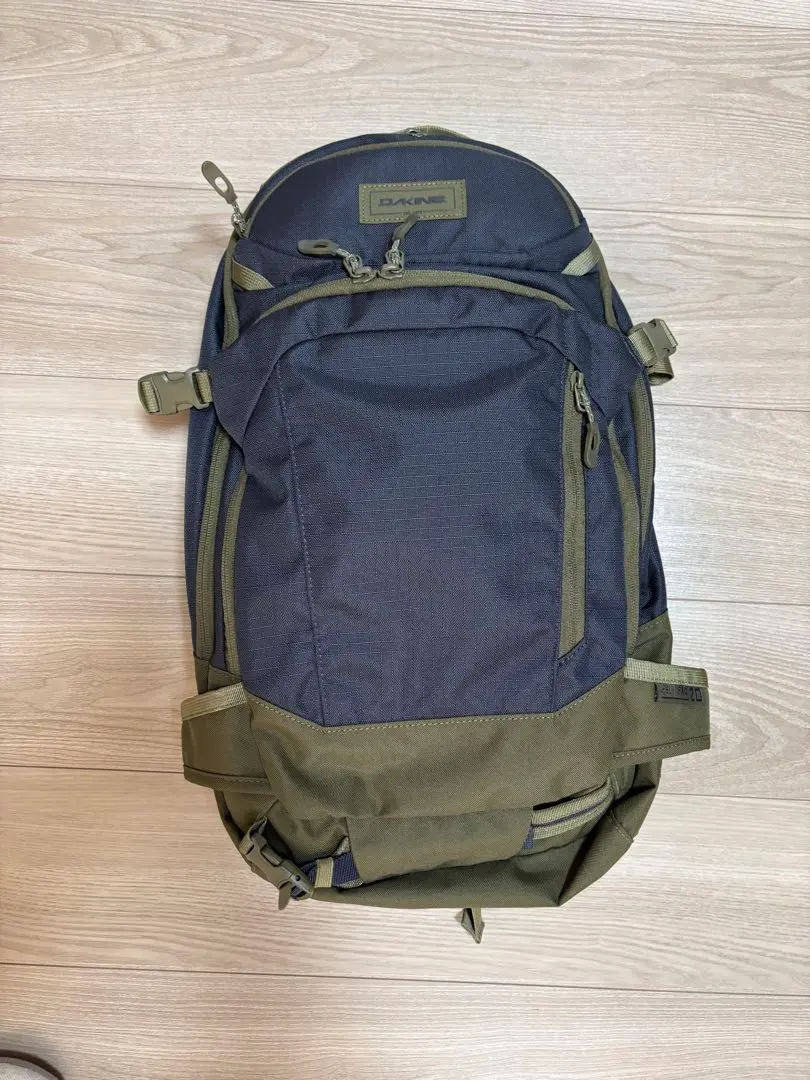 2026年最新】dakine heliの人気アイテム - メルカリ