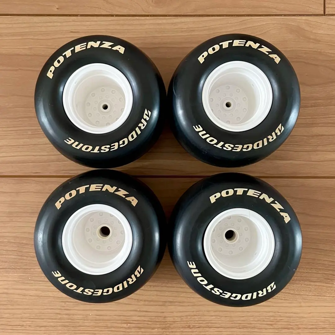 2026年最新】r31 house タイヤの人気アイテム - メルカリ