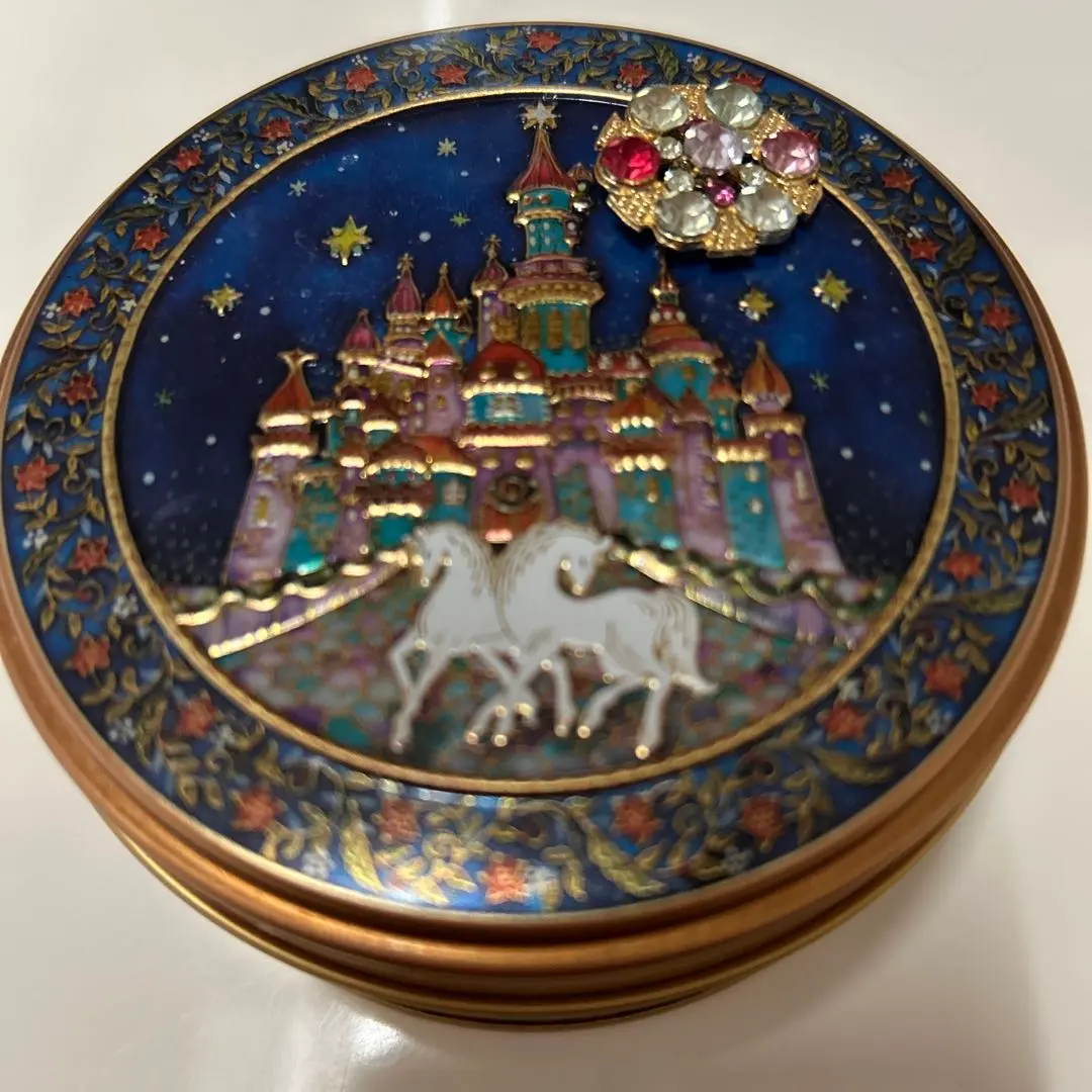 2026年最新】青山デカーボ お城缶の人気アイテム - メルカリ