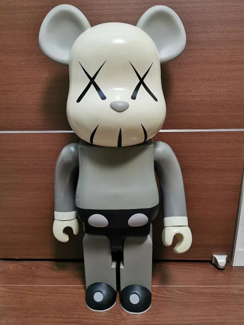 2026年最新】KAWS BE@RBRICK 1000の人気アイテム - メルカリ
