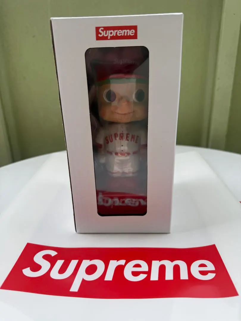 2026年最新】supreme ボブルヘッドの人気アイテム - メルカリ