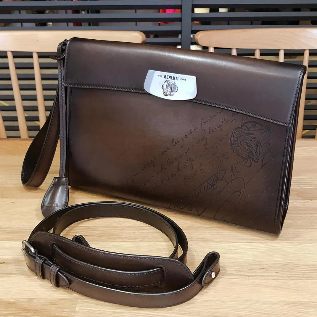 2026年最新】ベルルッティ エミーオの人気アイテム - メルカリ