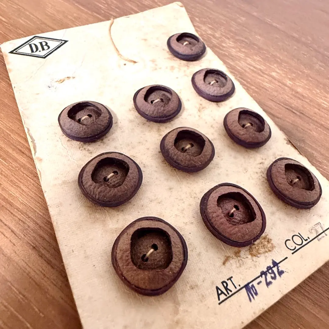 2026年最新】ルーシーリー ボタンの人気アイテム - メルカリ