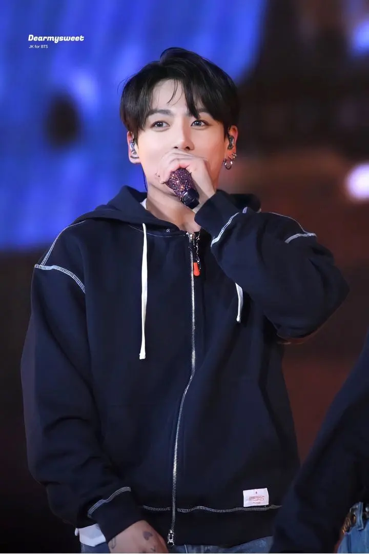 2026年最新】permission to dance パーカーの人気アイテム - メルカリ