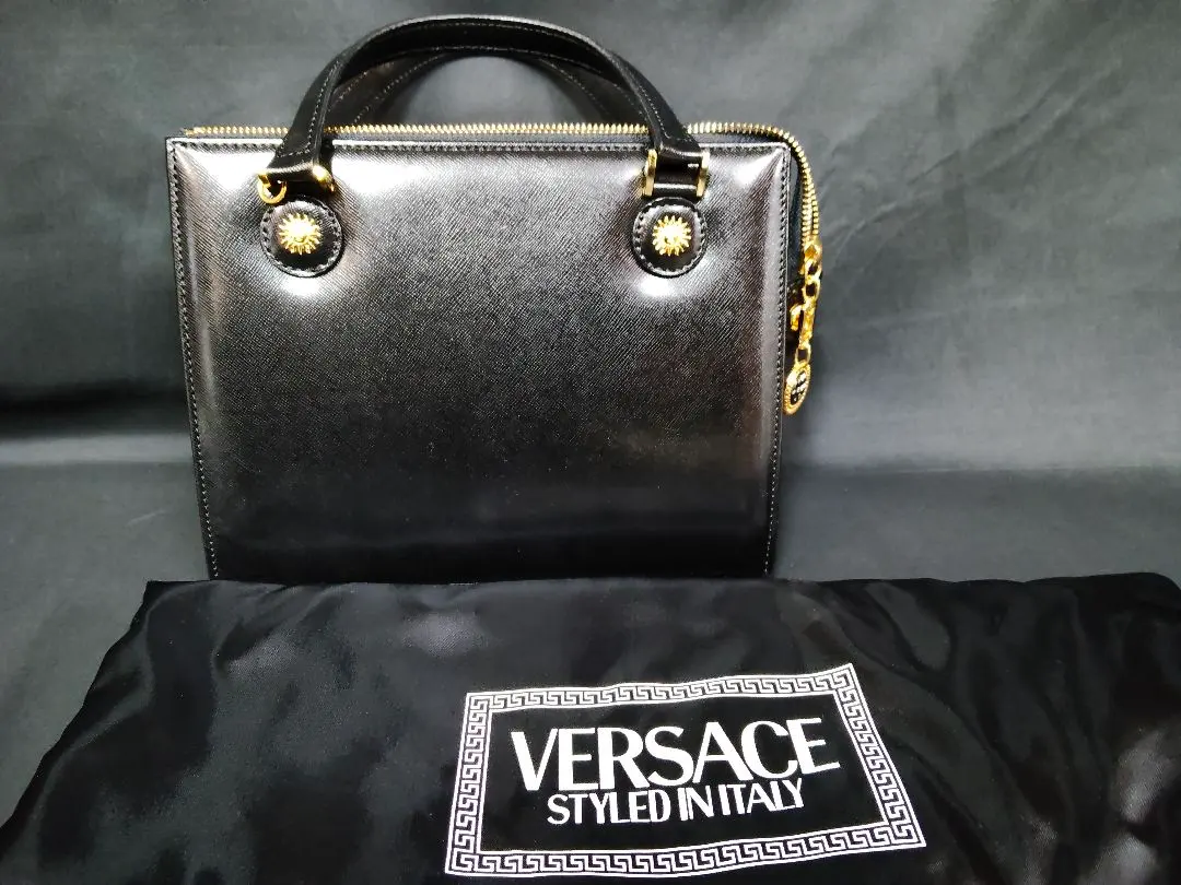 2026年最新】ボストンバッグ versaceの人気アイテム - メルカリ