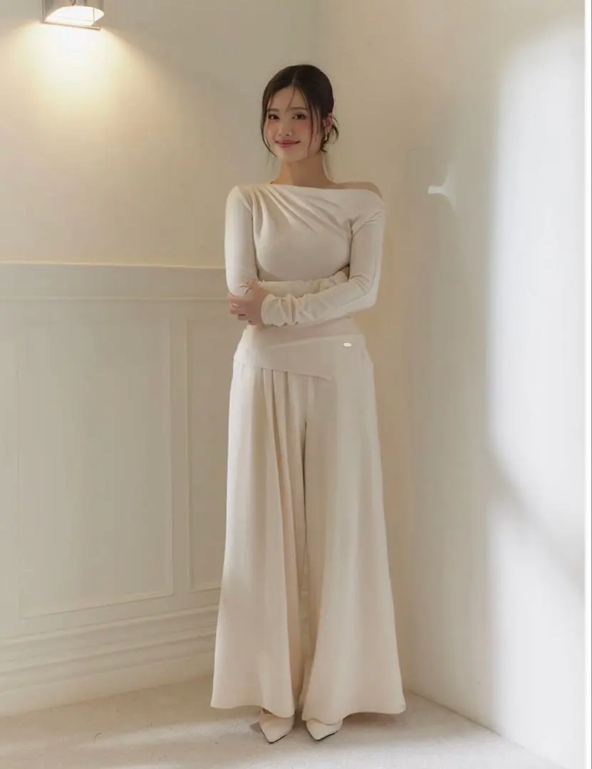 2026年最新】polaura アシンメトリードレープロングスリーブトップスの