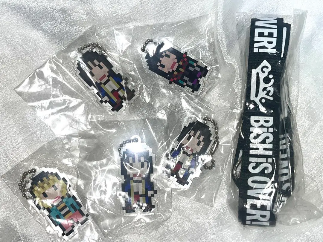 m54110038860_1.jpg?1761582396