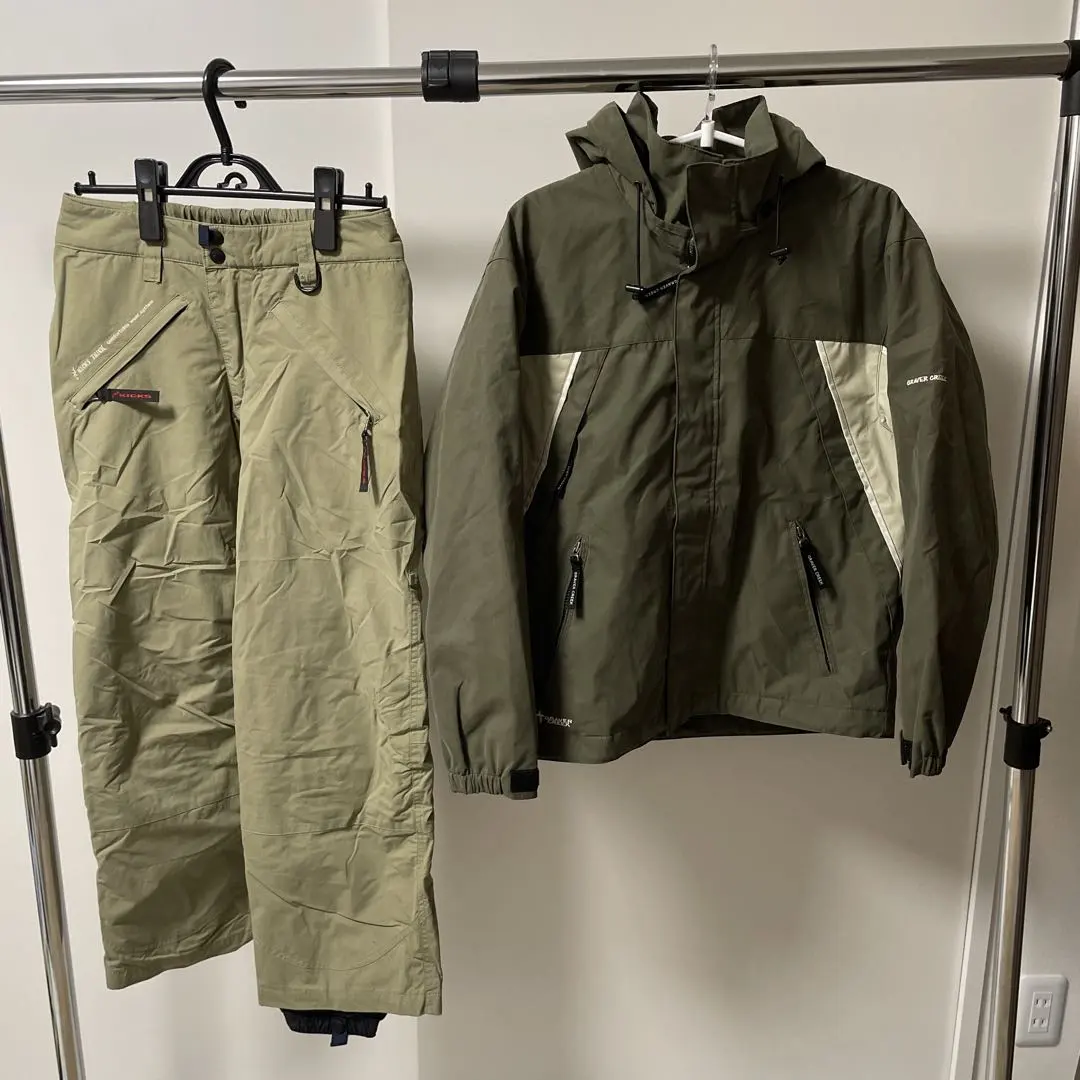 2026年最新】kicks スキーウェアの人気アイテム - メルカリ