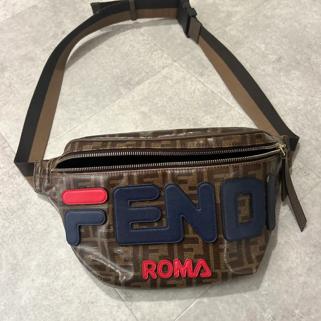 2026年最新】Fendi カラー：ブラウン系 ボディバッグ・ウエストポーチ