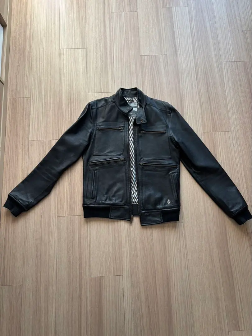 2026年最新】volcom レザー ジャケットの人気アイテム - メルカリ