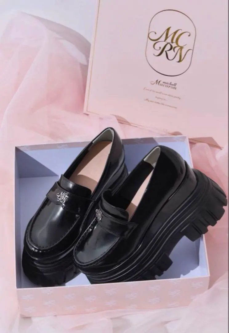 2026年最新】michellMacaron ローファー・革靴の人気アイテム - メルカリ