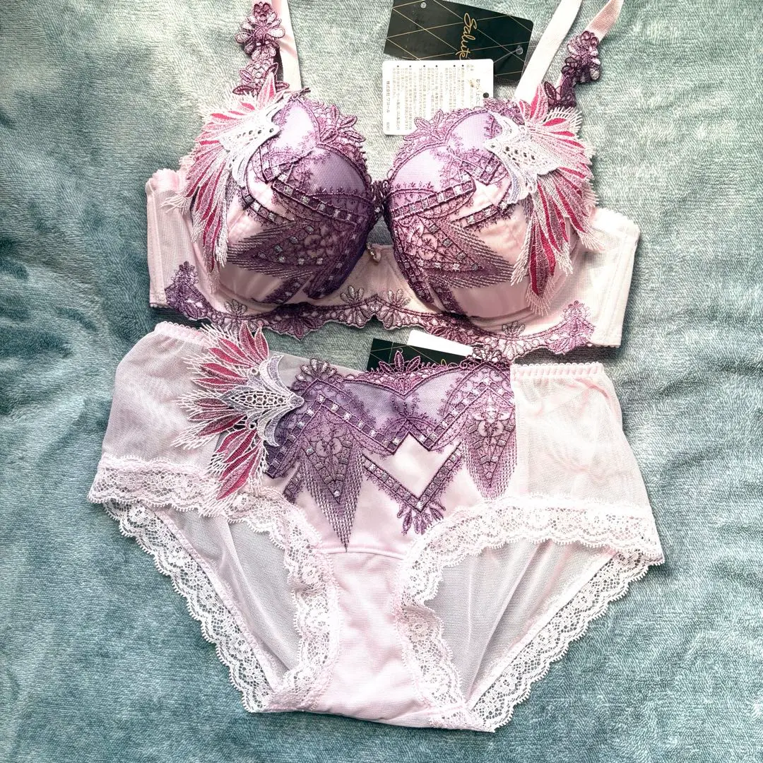 2026年最新】サルート王家の紋章の人気アイテム - メルカリ