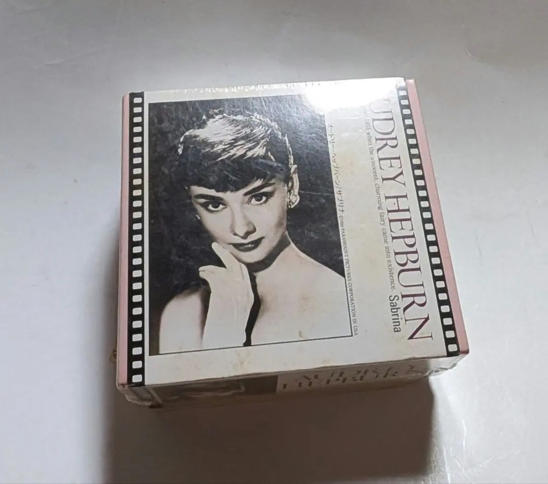 2026年最新】オードリー・ヘップバーン ジグソーパズルの人気アイテム