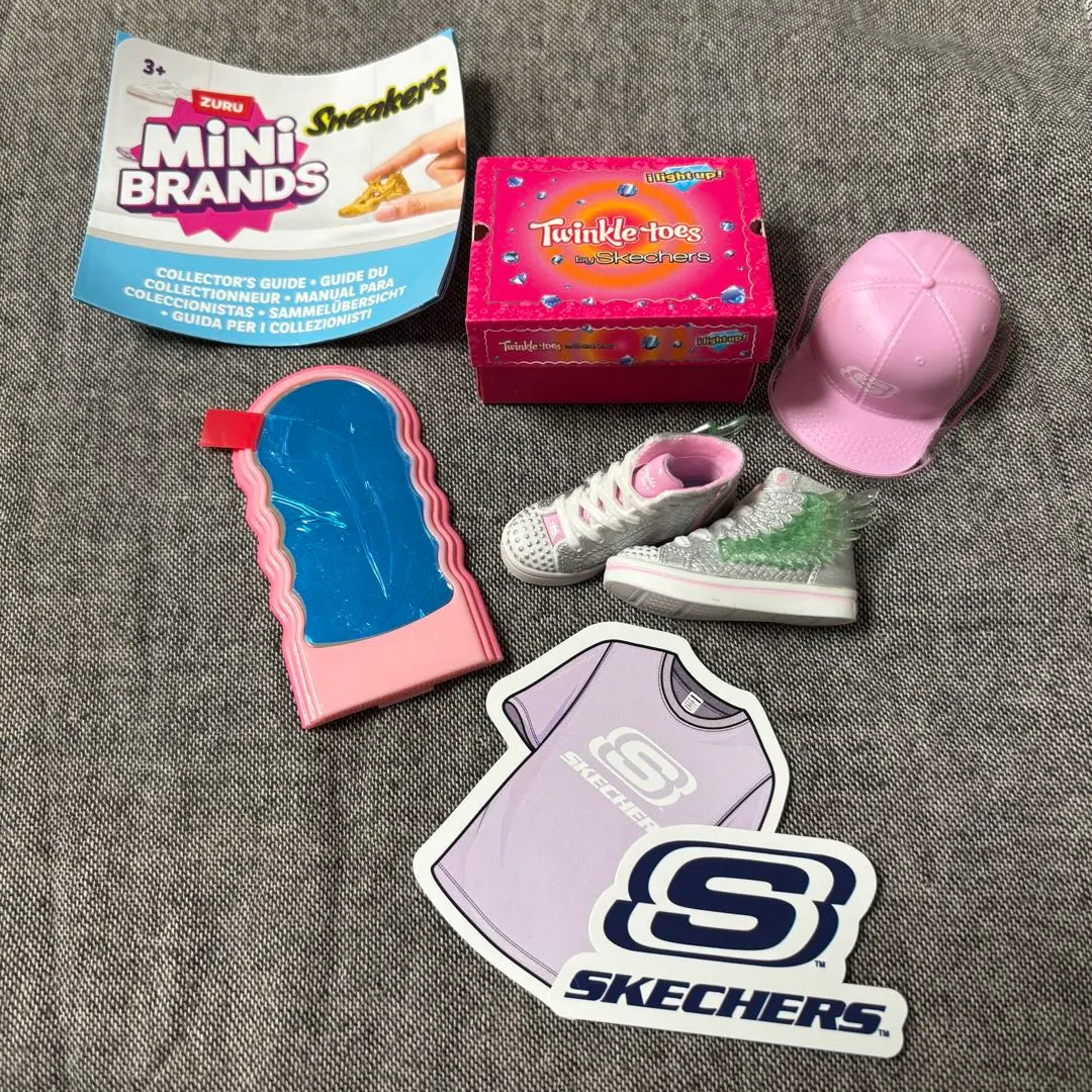 2026年最新】minibrands sneakerの人気アイテム - メルカリ