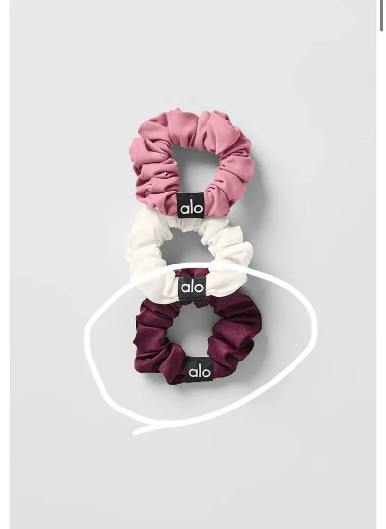 2026年最新】ALO Yoga ヘアゴム・シュシュの人気アイテム - メルカリ