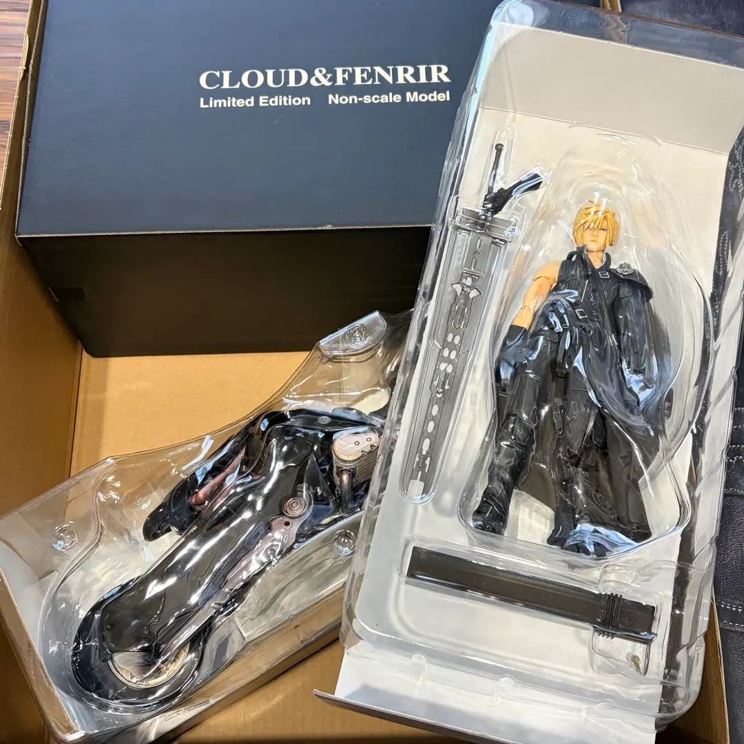 2026年最新】クラウド フェンリルの人気アイテム - メルカリ