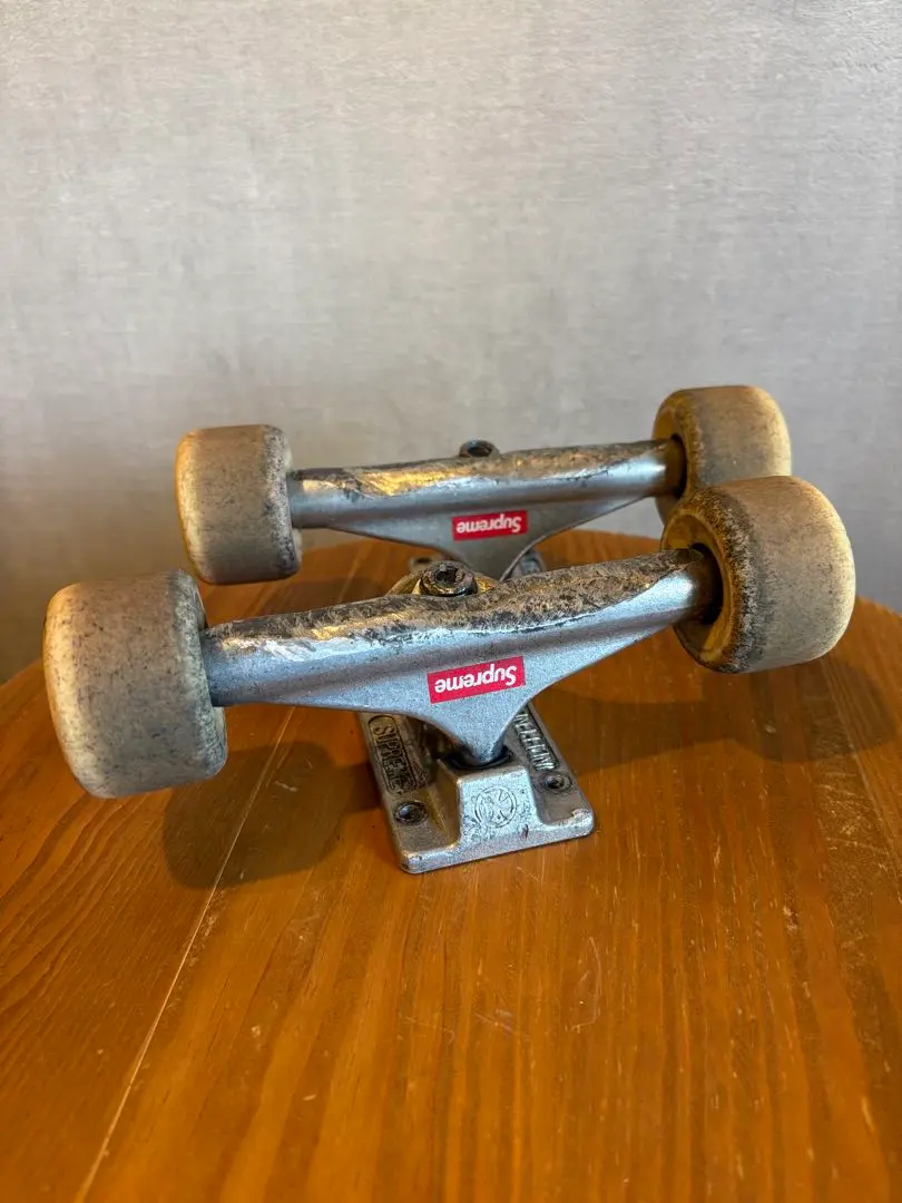 2026年最新】Supreme Independent Truckの人気アイテム - メルカリ