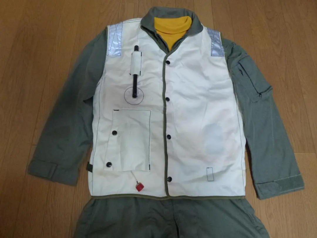 2026年最新】米軍救命胴衣の人気アイテム - メルカリ