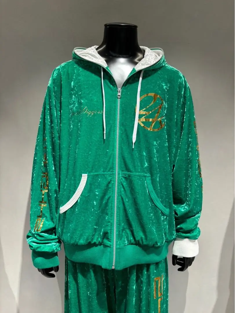 2026年最新】fantastics ジャージの人気アイテム - メルカリ