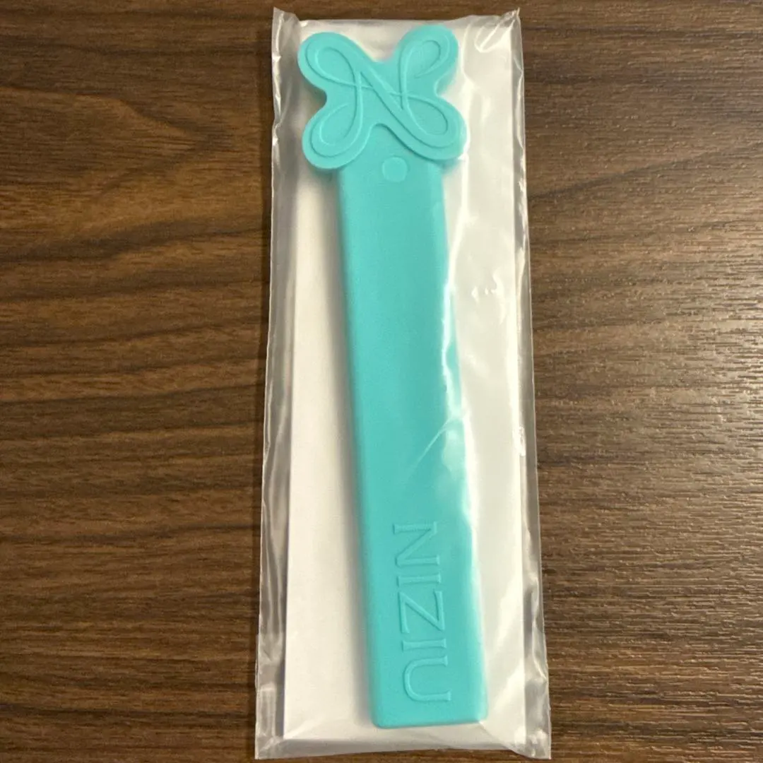 2026年最新】niziu ペンライトカバー マユカの人気アイテム - メルカリ