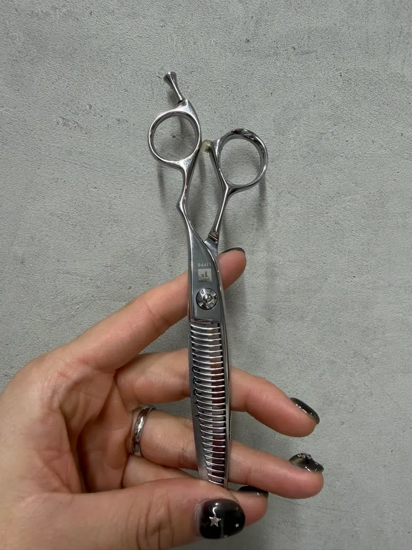 2026年最新】lippsシザーの人気アイテム - メルカリ