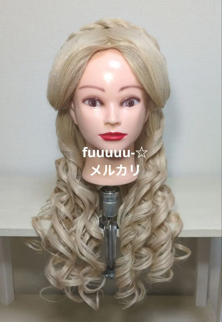 2026年最新】シンデレラ 実写 ウィッグの人気アイテム - メルカリ