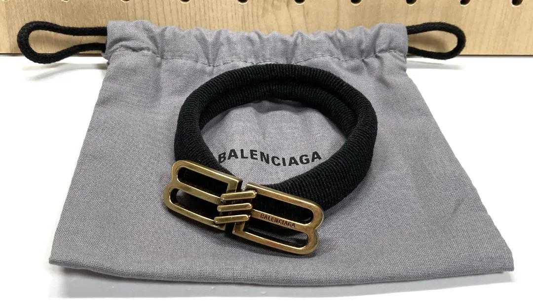 2026年最新】BALENCIAGA ヘアゴム・シュシュの人気アイテム - メルカリ