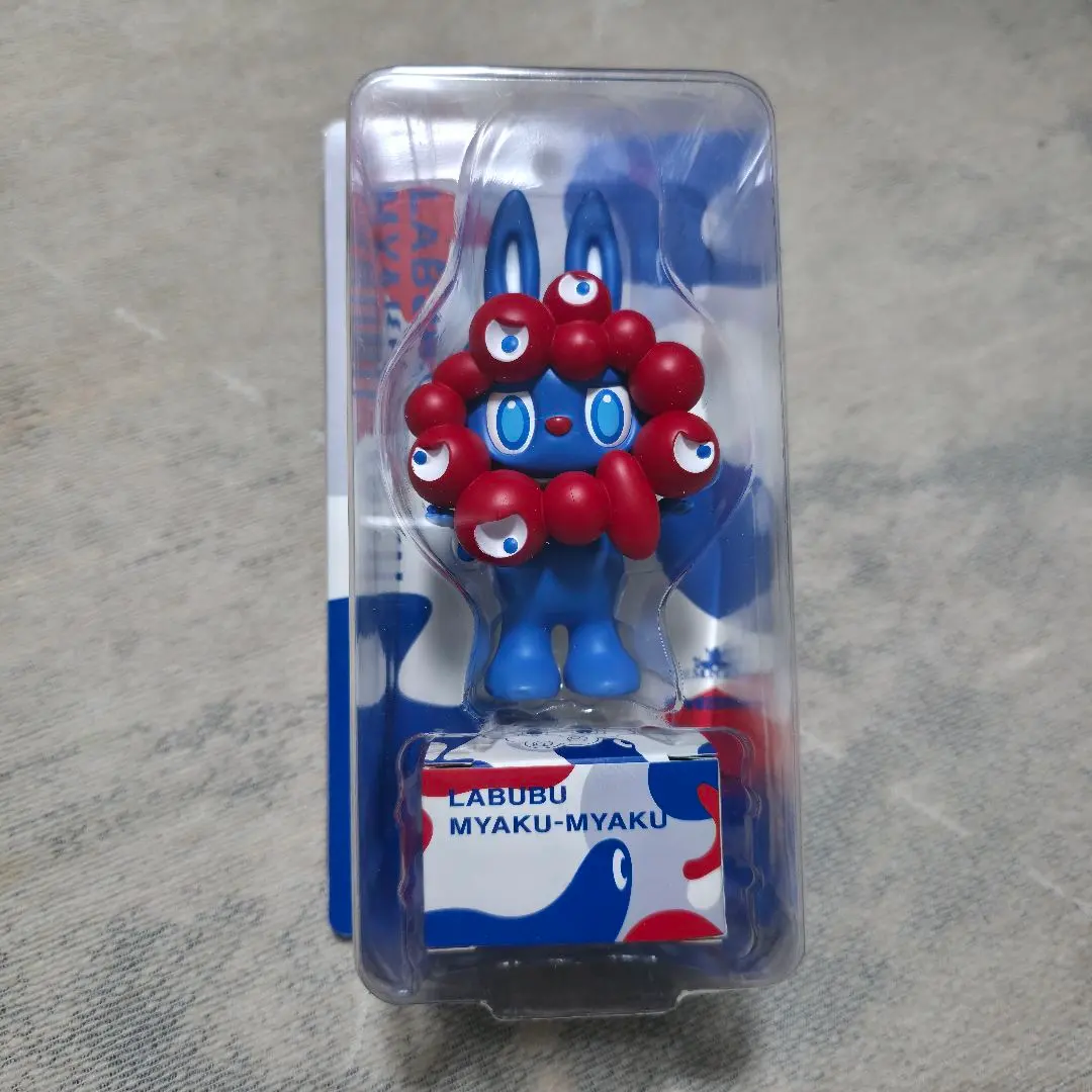 2026年最新】万博ラブブの人気アイテム - メルカリ