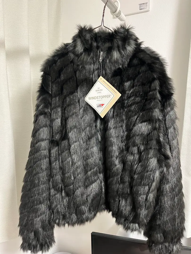 2026年最新】supreme 2-tone faux furの人気アイテム - メルカリ